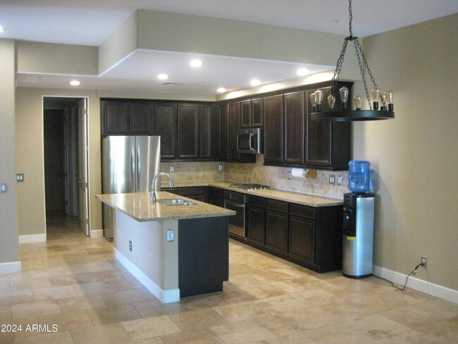 Foto del edificio - 36600 N Cave Creek Rd