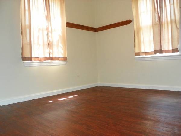 Foto del edificio - 9703 Narragansett Pkwy