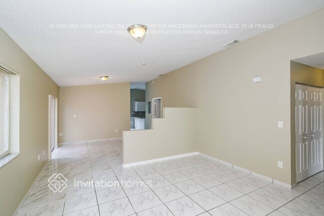 Building Photo - 14936 SW 39th St