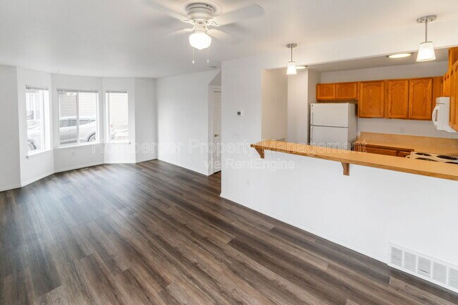 Foto del edificio - 2316 N Wilbur Rd