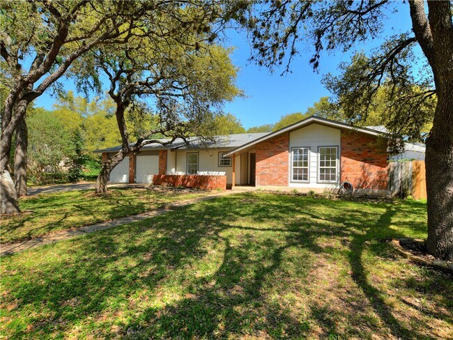 Building Photo - 7208 Scenic Brook Dr