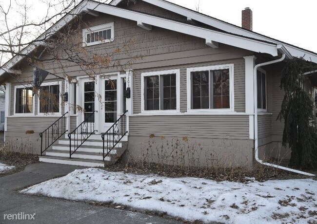 Building Photo - 1 br, 1 bath Apartment - 1203 West Oak Street
