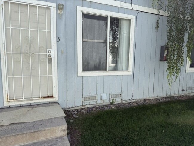 Building Photo - 4013 Pheasant*
