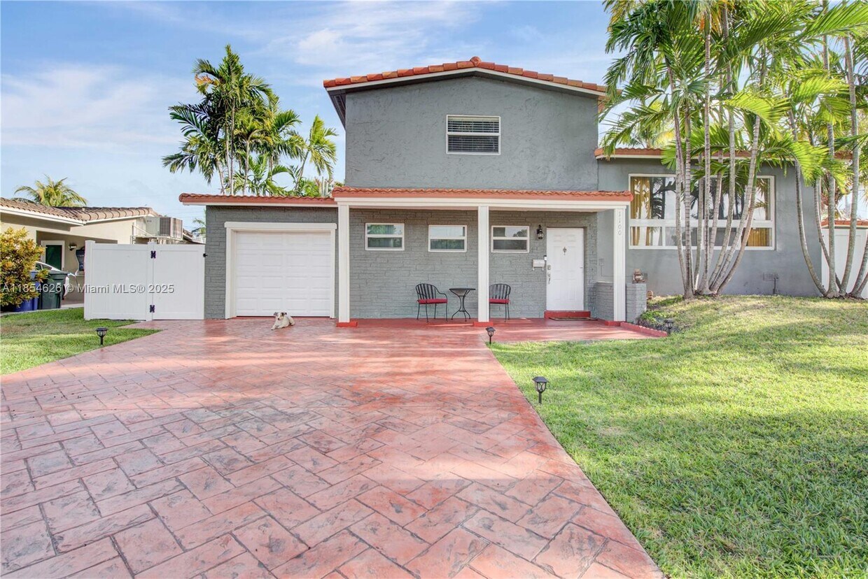 Foto principal - 1100 NE 4th St