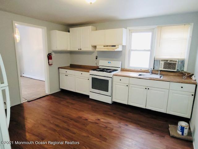 Building Photo - 116 6th St