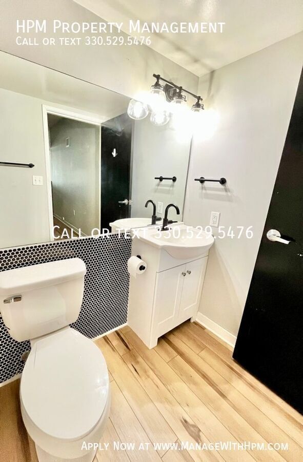 Foto del edificio - 1133 W 9th St