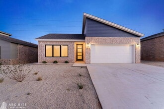 Building Photo - 4519 22nd Pl