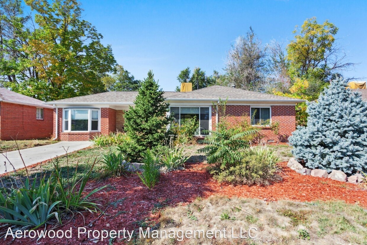 2911 Niagara St, Denver, CO 80207 House Rental in Denver, CO