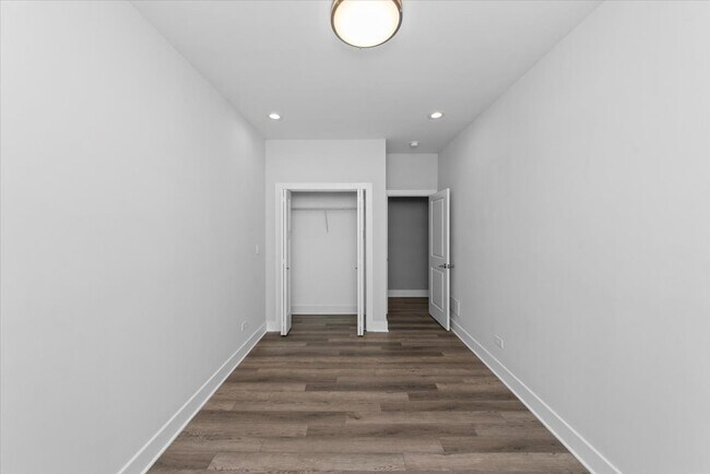 Foto del edificio - 6632 S Kenwood Ave