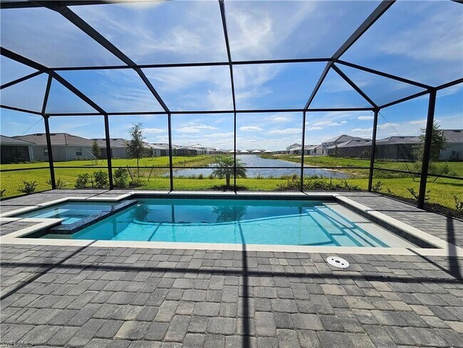 Foto del edificio - 2437 Orchard St