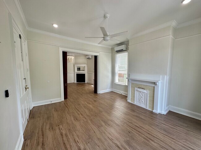 Sala de estar - 632 Arlington Pl