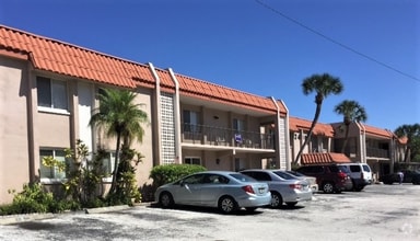 Building Photo - 2430 Harn Blvd