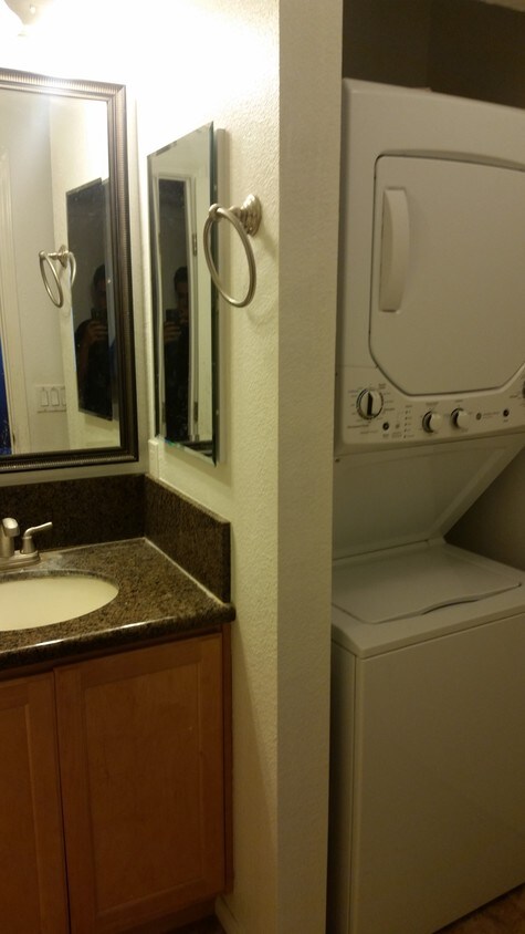 inn unit laundry - 3715 Tallyho Dr