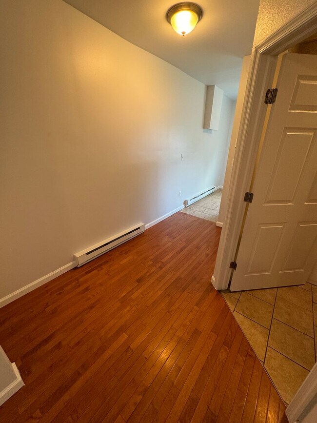 Foto del edificio - 388.5 W Greenleaf Street