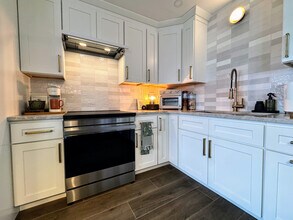 Building Photo - 5153 Salmon Dr SE