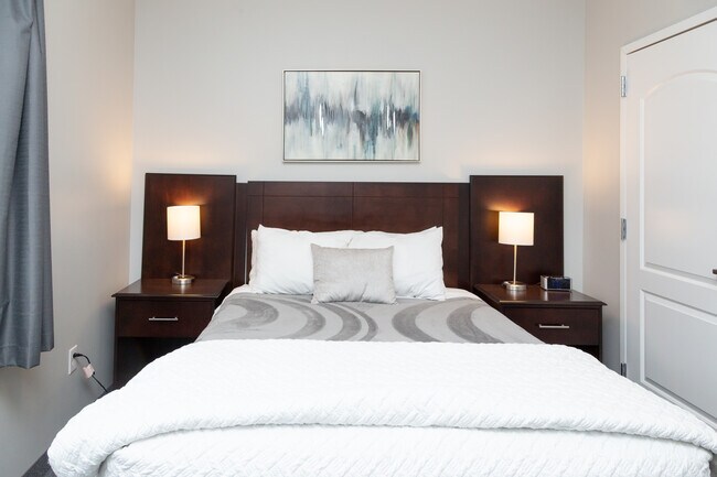 Bedroom - 914 S Fifth St