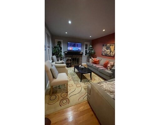 Foto del edificio - 84 Sheldon St
