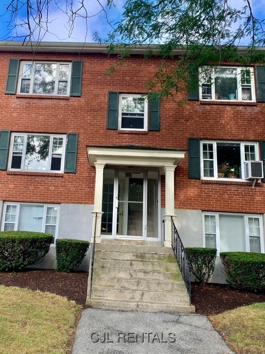 Photo - 26 Heath Rd (Arlington, MA)