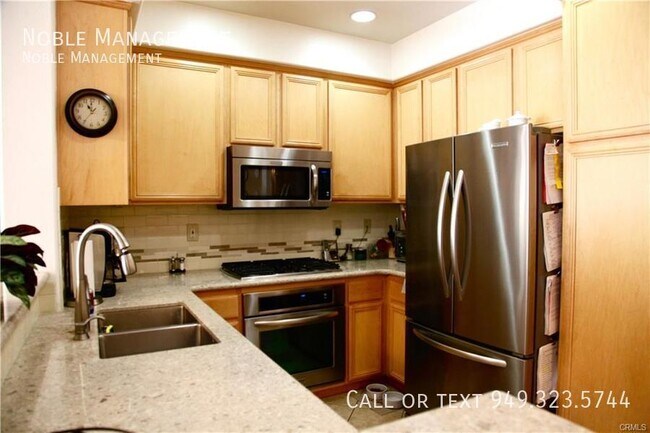 Building Photo - 933 S Prescott Pl