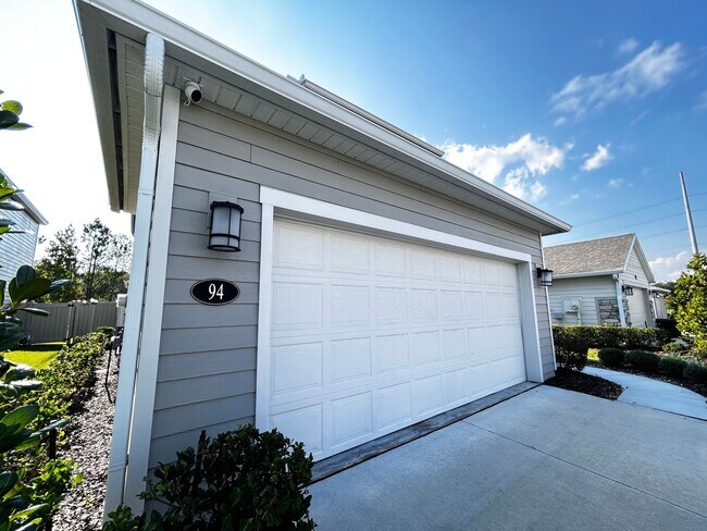 Foto del edificio - ? Immaculate 4 Bedroom, 3 Bath Home in Sto...