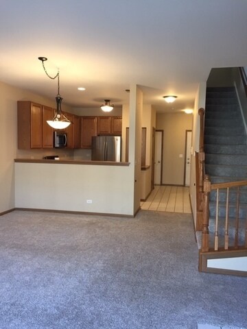 Building Photo - 2845 Falling Waters Dr