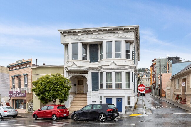 Building Photo - 831 San Jose Ave