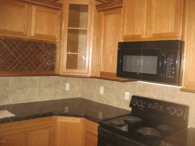 Foto del edificio - 7315 W Eugie Ave