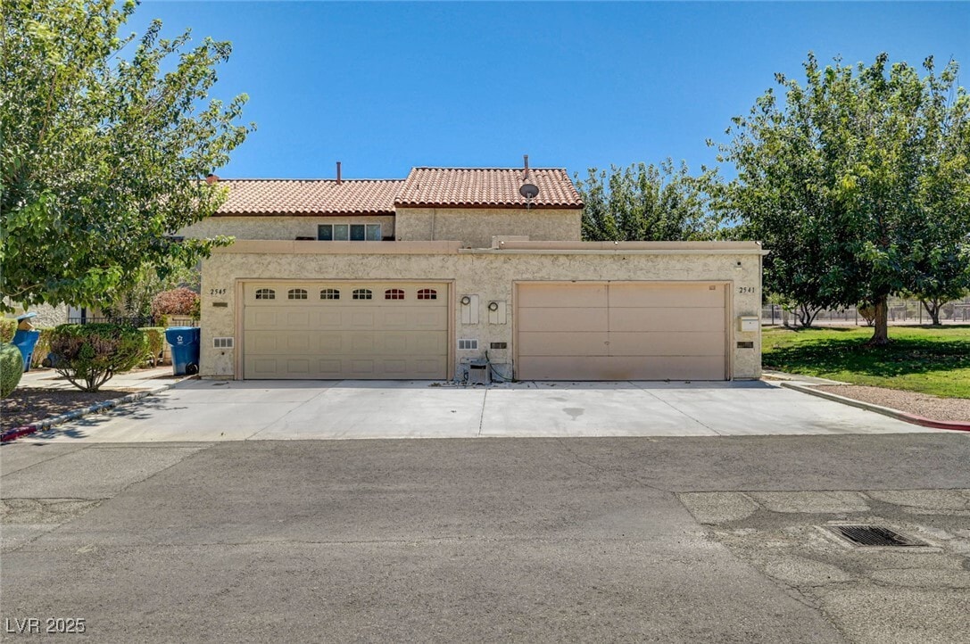Foto principal - 2541 Love St