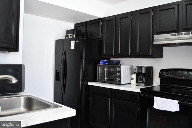 Foto del edificio - 46 Hillside Ct