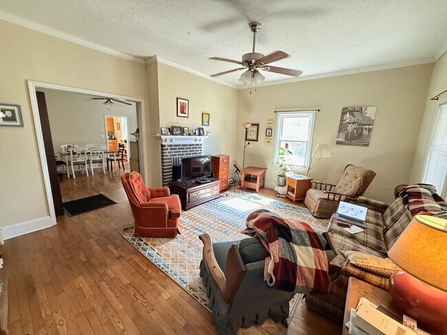 Foto del edificio - Cozy 2 Bed, 1.5 Bath Home off Whitehead Ci...