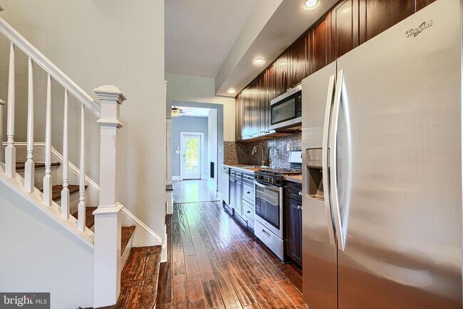 Foto del edificio - 3528 Hickory Ave