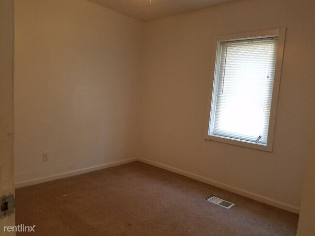 Building Photo - 3 br, 2 bath House - 150 Little street