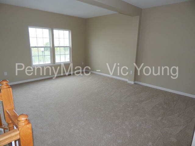 Building Photo - 128 Larose Dr