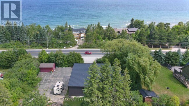 Photo du bâtiment - LOWER - 209344 HIGHWAY 26