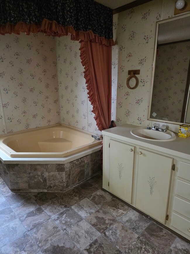 Foto del edificio - 144 Matthews St