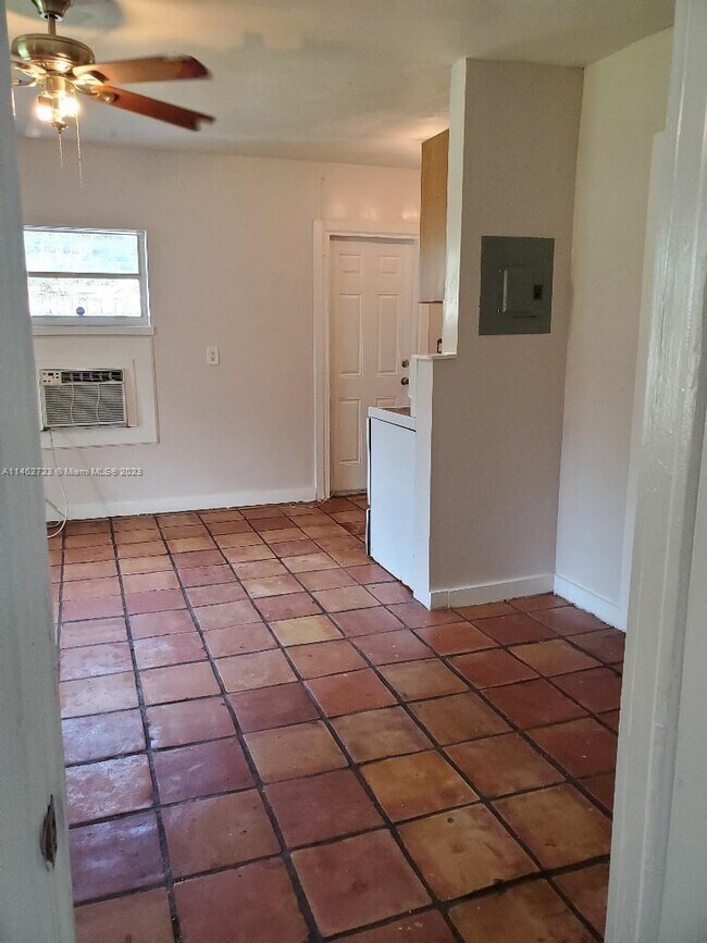 Foto del edificio - 1405 N Andrews Ave