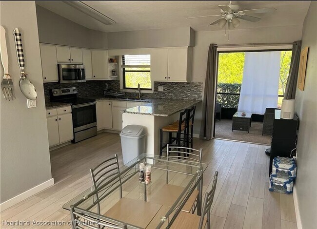 Foto del edificio - 102 Villaway