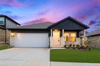 Building Photo - 307 Knoll Pines Drive