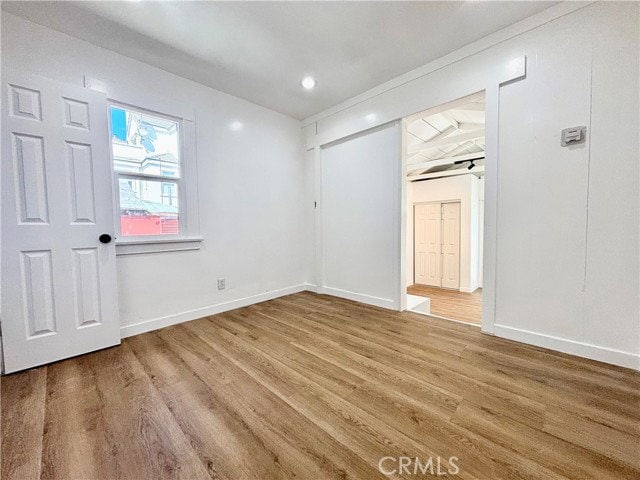 Foto del edificio - 910 Acacia Ave