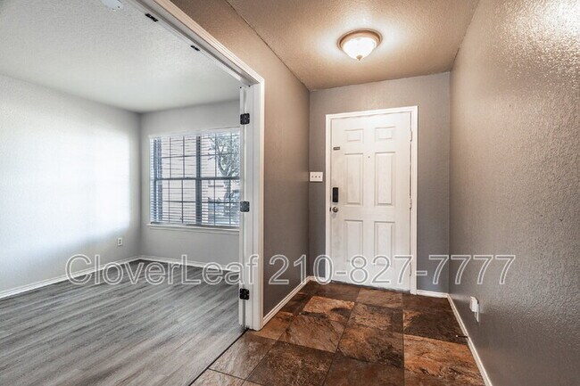 Building Photo - 10602 Terrace Plain