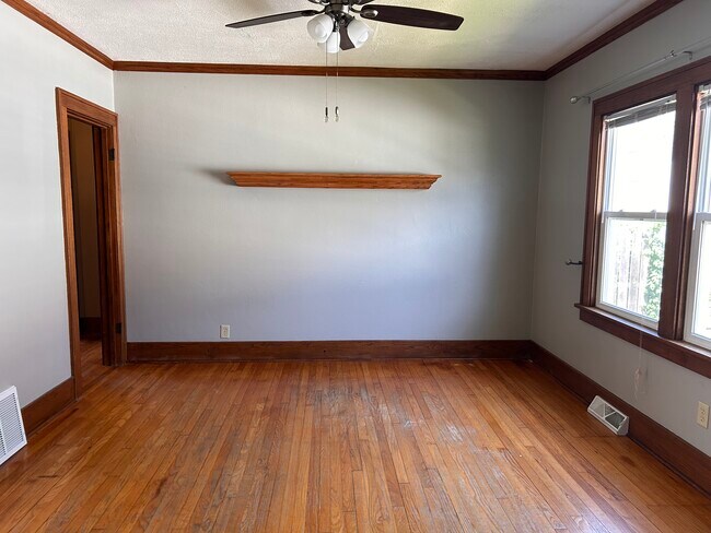 Foto del edificio - 416 E 29th Pl