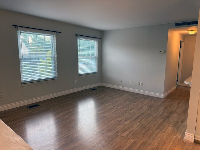 Living Room - 2649 Fenwick Ct