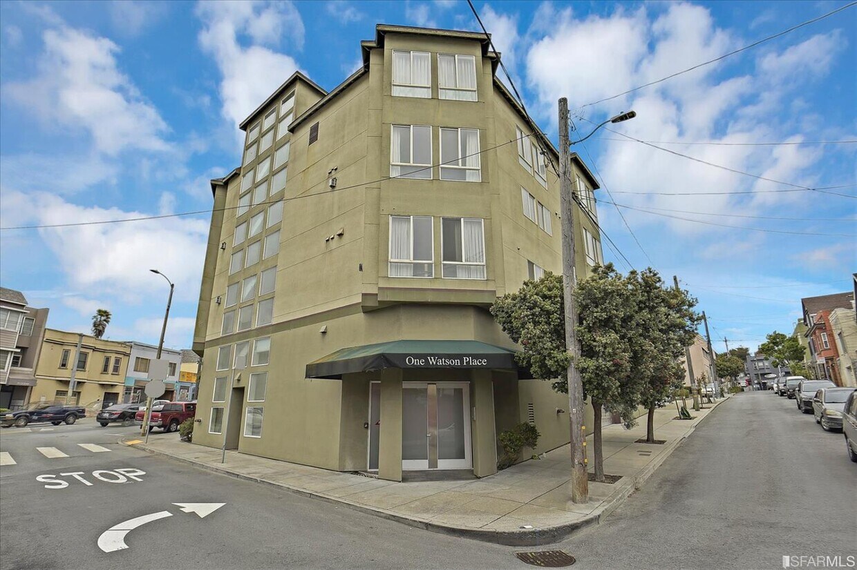 Primary Photo - 1 Wattson Pl