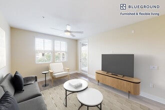 Building Photo - 5685 Park Dr