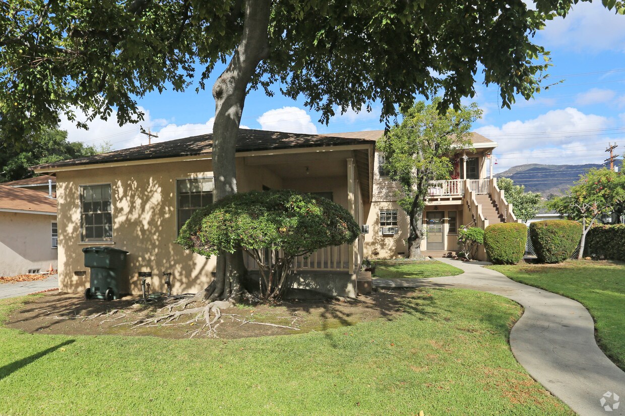 Foto del edificio - 1223 N Verdugo Rd