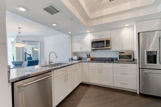 Building Photo - 2565 S Ocean Blvd