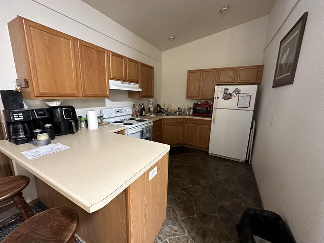 Foto del edificio - 315 Crestview Ln