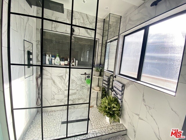 Foto del edificio - 12309 Arbor Pl