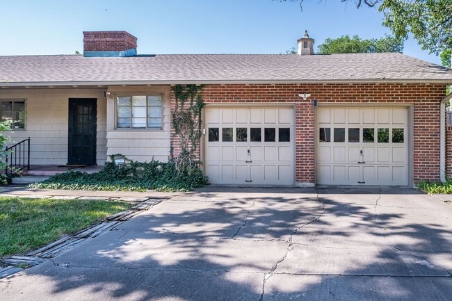 Building Photo - Must see, beautiful home!