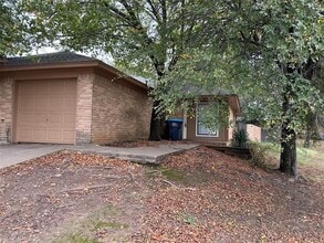 Building Photo - 6712 Glenbrook Ln